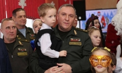 Министр обороны принял участие в благотворительной акции «Наши дети»