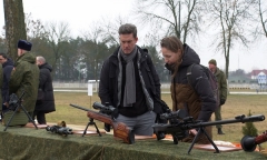 Иностранные журналисты в 38-й десантно-штурмовой бригаде